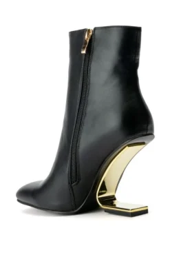 Arianna- Bootie