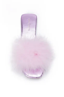 Janessa- Fluffy Flat Sandal
